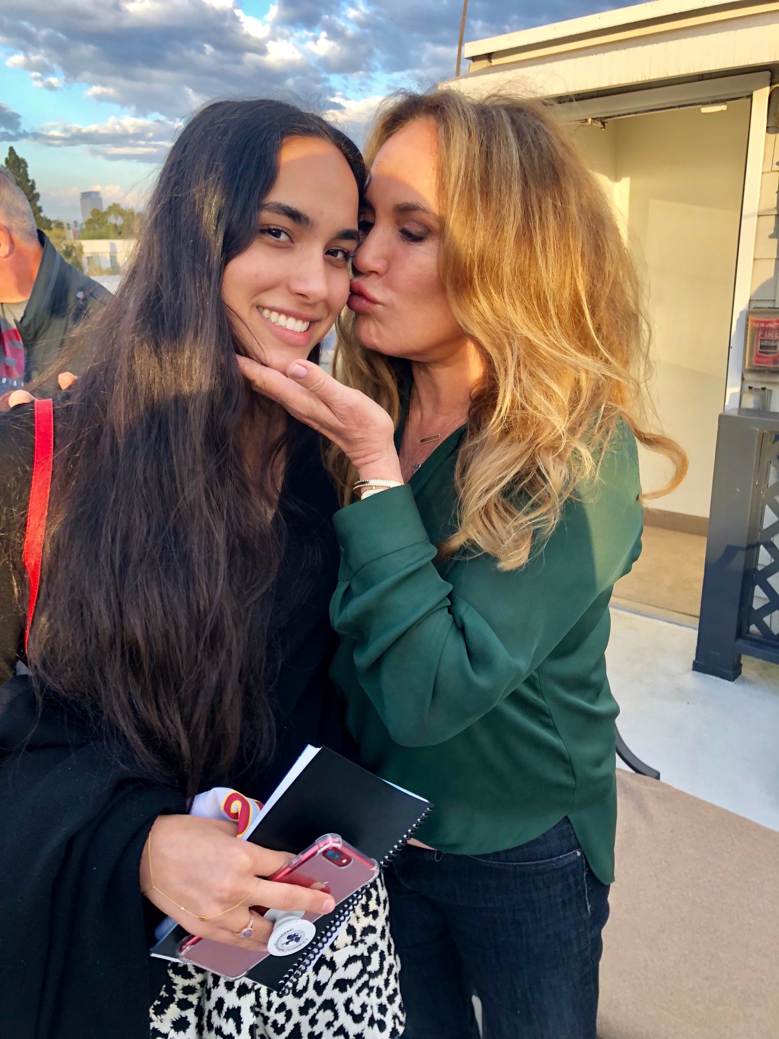 Catherine Bach on Twitter: "Parents weekend at USC and I am so proud of