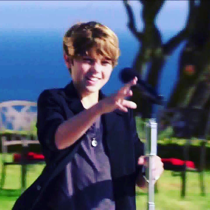 ReedFanboys's tweet photo. #fbf #flashbackfriday @ReedDeming on @TheXFactorUSA 🎶🎵 https://t.co/mBB1WdJCpO