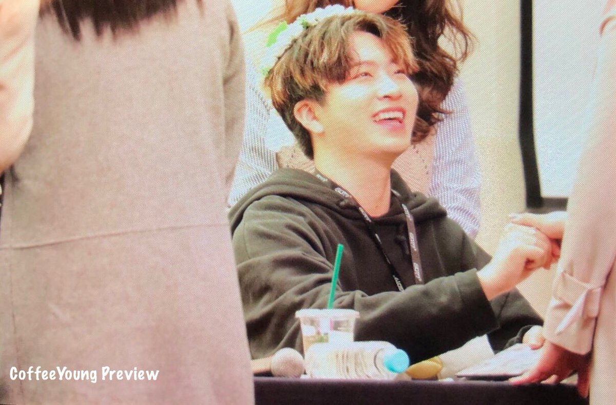 coffeeyoung333's tweet photo. 《preview》

＊ 181013 고양팬싸 ＊

@GOTYJ_Ars_Vita 

#GOT7⁠ ⁠⁠ ⁠⁠ ⁠ #갓세븐⁠ ⁠⁠ ⁠⁠ ⁠ #영재 #YOUNGJAE #PresentYOU⁠ ⁠⁠ ⁠⁠ #Lullaby⁠ ⁠⁠ ⁠⁠ ⁠ https://t.co/eSsYBocofH