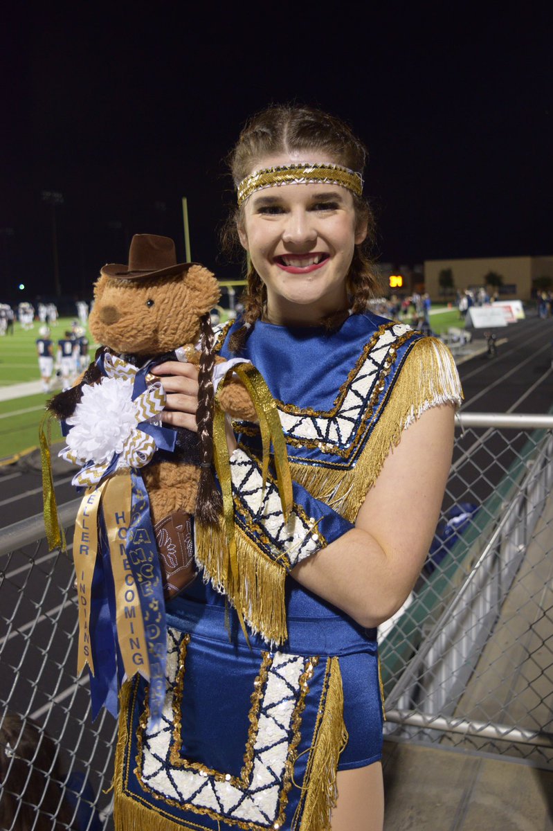 KHSIndianettes's tweet image. OUR GRACEFUL GIRLS OF THE WEEK!!!!! 👯‍♀️👯‍♀️👯‍♀️
Indianette of the Week- Peyton Dulany
Rookie of the Week- Karime Puga 
Spirit girl of the Week- Abby Majerus