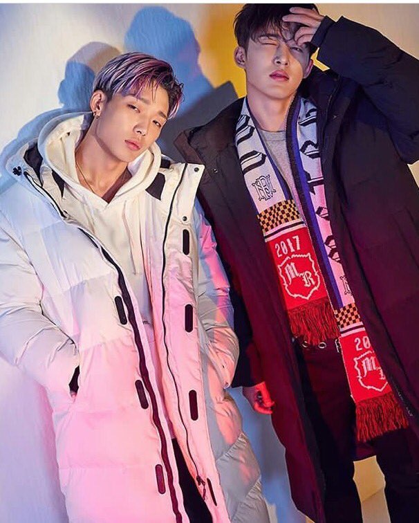 DoubleKim8's tweet photo. What's up guys.. how's your day ikonic😘😘 #GoodbyeRoad3rdWin #ikon #ikonicselcaday #ikonic #bb #bobby #bi #hanbin #jiwon #love @YG_iKONIC @ygent_official https://t.co/epfGAQrzMA