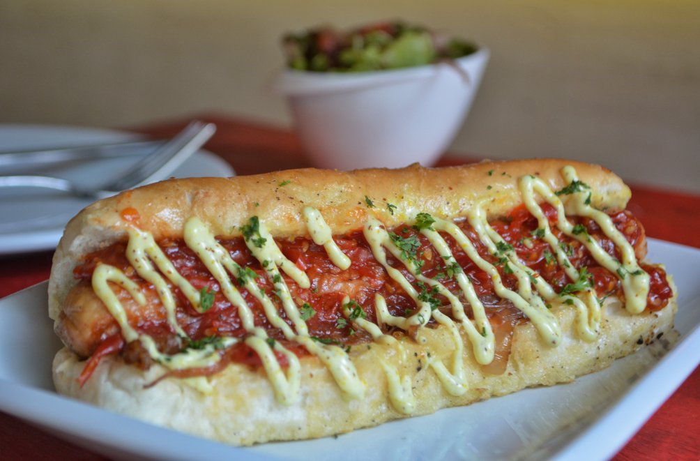 CraveComfort's tweet photo. A Chicken Hot Dog for your hunger pangs is always a good idea.   
.
.
.
#Crave #Fresh #Produce #WhatDoYouCraveToday #EatSleepCraveRepeat #CraveComesToChurchgate #Churchgate #CramYourCravings #FulfilYourCravings #MumbaiFood #HungerPangs #FoodofMumbai https://t.co/w7ZRwCYl8h