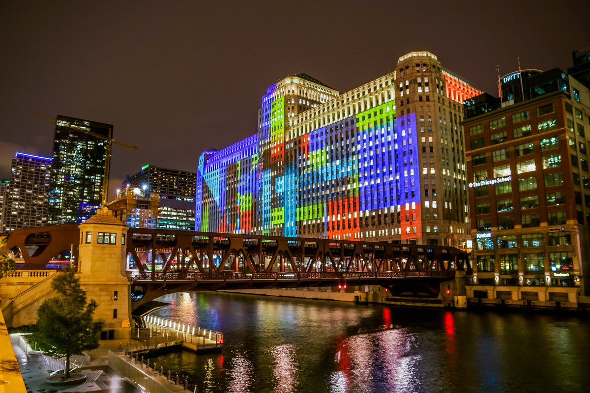 JoshuaMellin's tweet photo. 🚩 Great day with @ChooseChicago for @VEMEX2018 https://t.co/HCmwZHgeCY