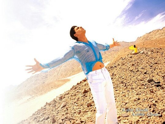KingKhanMyLife_'s tweet photo. #20DaysToGoForSRKDay ❣️
&amp;
#20DaysForZeroTrailer 🤩 https://t.co/GFV4yKON9S
