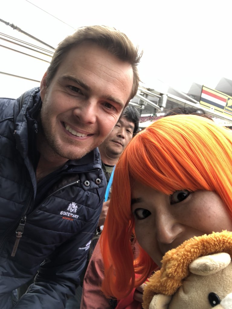 akiko3kirakira's tweet photo. @RacingTeamNL @JumboSupermarkt @GvanderGarde @nyckdevries @DayvtecE @FIAWEC Thank you sooo much! I'm glad to meet you🙏😊🧡✨ 
Good luck💛💛💛 https://t.co/ltsUrmNRCf