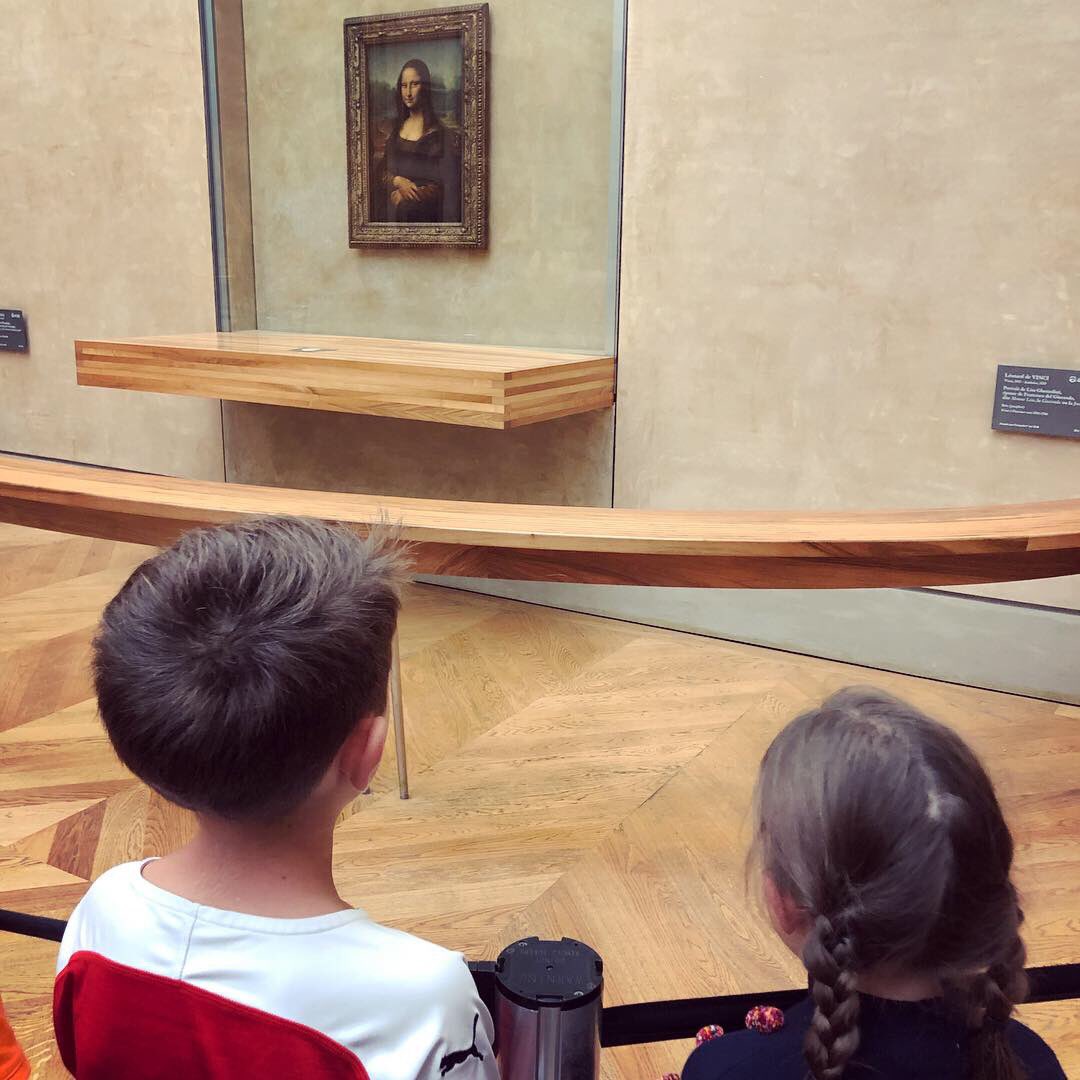 HickeysEverywhe's tweet photo. Louvre w/ kids? Get a guide. It was too fun! Thank you Cecilia for interactive history! @Airbnb Experiences ftw! #travelwithkids #travelmom https://t.co/ueNSRYDPnY