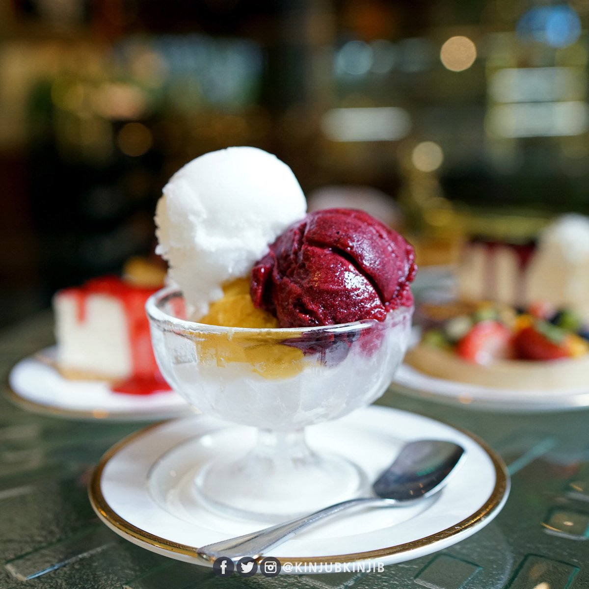kinjubkinjib's tweet photo. โอ้ววพระเจ้าจอร์จมันยอดมาก 🍨โปรบุฟไอติมสุดคุ้มของโรงแรม The Landmark Bangkok แค่ 240฿ ก็กินไอติมได้ถึง 22 รสชาติแบบไม่อั้น 2 ชม. กินให้ปากเบิร์นกันไปเลย 
แต่เดี๋ยวก่อน!! ถ้าเพิ่มเป็น 390฿ กินได้ทั้งไอติมและเบเกอรี่เลย คุ้มมากๆ ไอติมอร่อยเว่อร์ไม่โม้
@aroii #อร่อยไปแดก https://t.co/gGzDX8DdLO