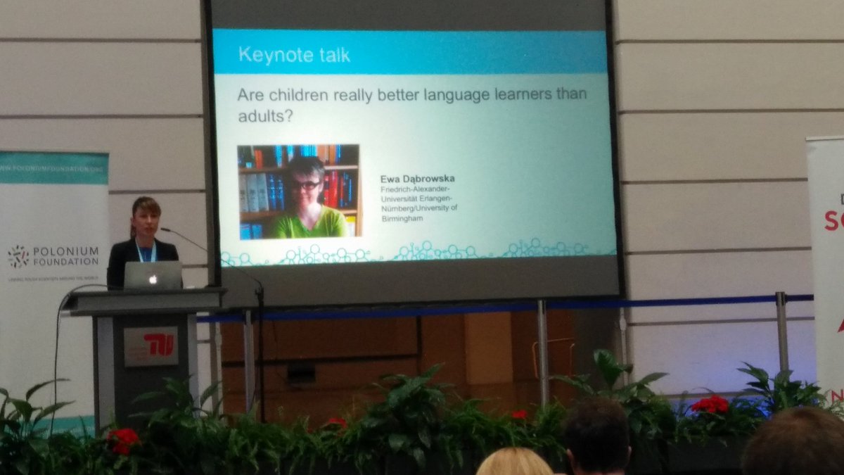 MirowskaK's tweet photo. Now something that is really relevant to my current life. Did you know that in classroom setting adults learn languages better than children? Now Proffesor Ewa Dabrowska explains if the situation is different in the native setting. #SPP2018 https://t.co/EZAYlseBKD