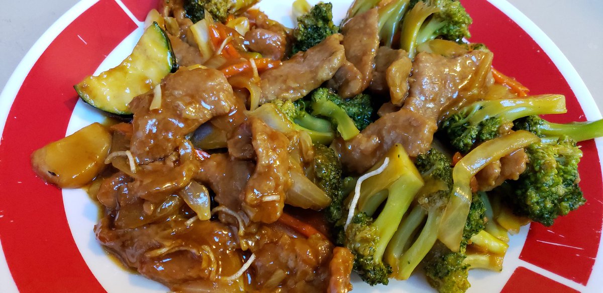 marlorahn's tweet photo. Mongolian beef mixed with broccoli beef...makes a yummy dinner 😃

#LowCarb #Keto #GetFit #GetHealthy #FeelGreat #LiveLife #LowCarbLiving #IntermittentFasting #MoreEnergy #FatLoss #BetterMood #BetterFocus #MentalClarity #LessCravings #BetterSleep #SustainableKeto #BetterYou https://t.co/wCftvA6Jnu