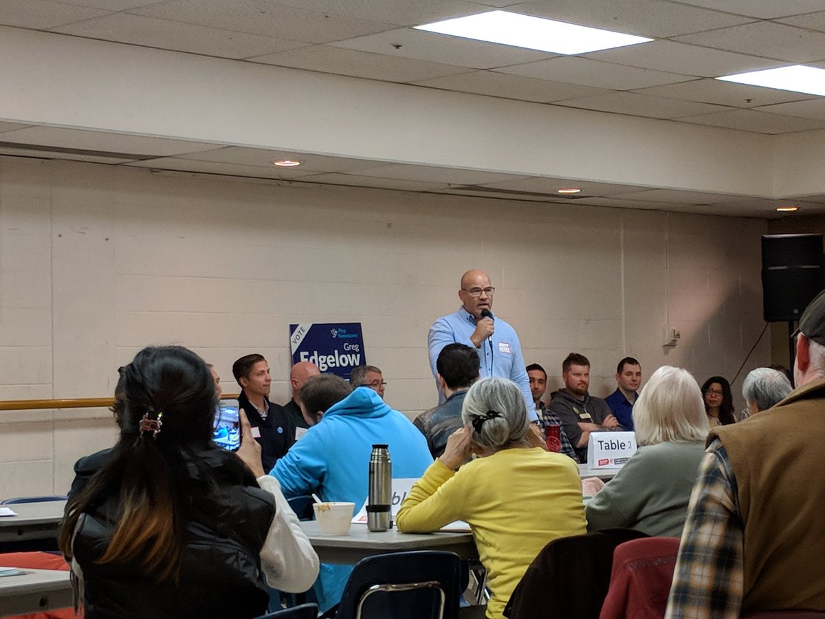 DavidChenTweets's tweet photo. Our team at Strathcona Community Centre. My neighbours said you folks are great!! #ProStrongCommunities #vanpoli #vanelxn18 @ProVancouverHQ https://t.co/nhbePn0821