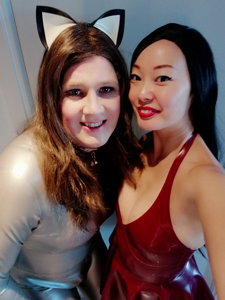 annabelkitten23's tweet photo. The last 4 weeks have changed my life. I am now under collar consideration from the beautiful @Miss_Cameo and I finally got to fulfil a dream and serve @youwillpleaseME in person. In both of these cases I have found my niche as a kitten. All I can say thank you I'm a lucky kitten https://t.co/hYqq16D0bC
