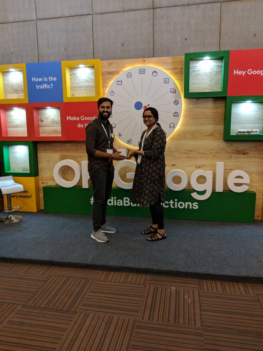 karthik_padman's tweet image. #IndiaBuildsActions finalists being handed over their well earned #GoogleHome device #DevFest18 #indiadevfest18