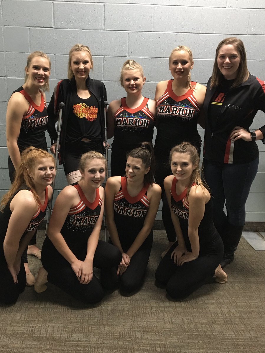 mhspomsteam's tweet photo. So we drove 2+ hours to perform a 2 minute routine at the Iowa Wild Game. ππ€ But so much fun was had, good food was ate, laughs were shared, and memories were created! #MHSPoms #IowaWild #WhatANight https://t.co/h6WNARXv5s