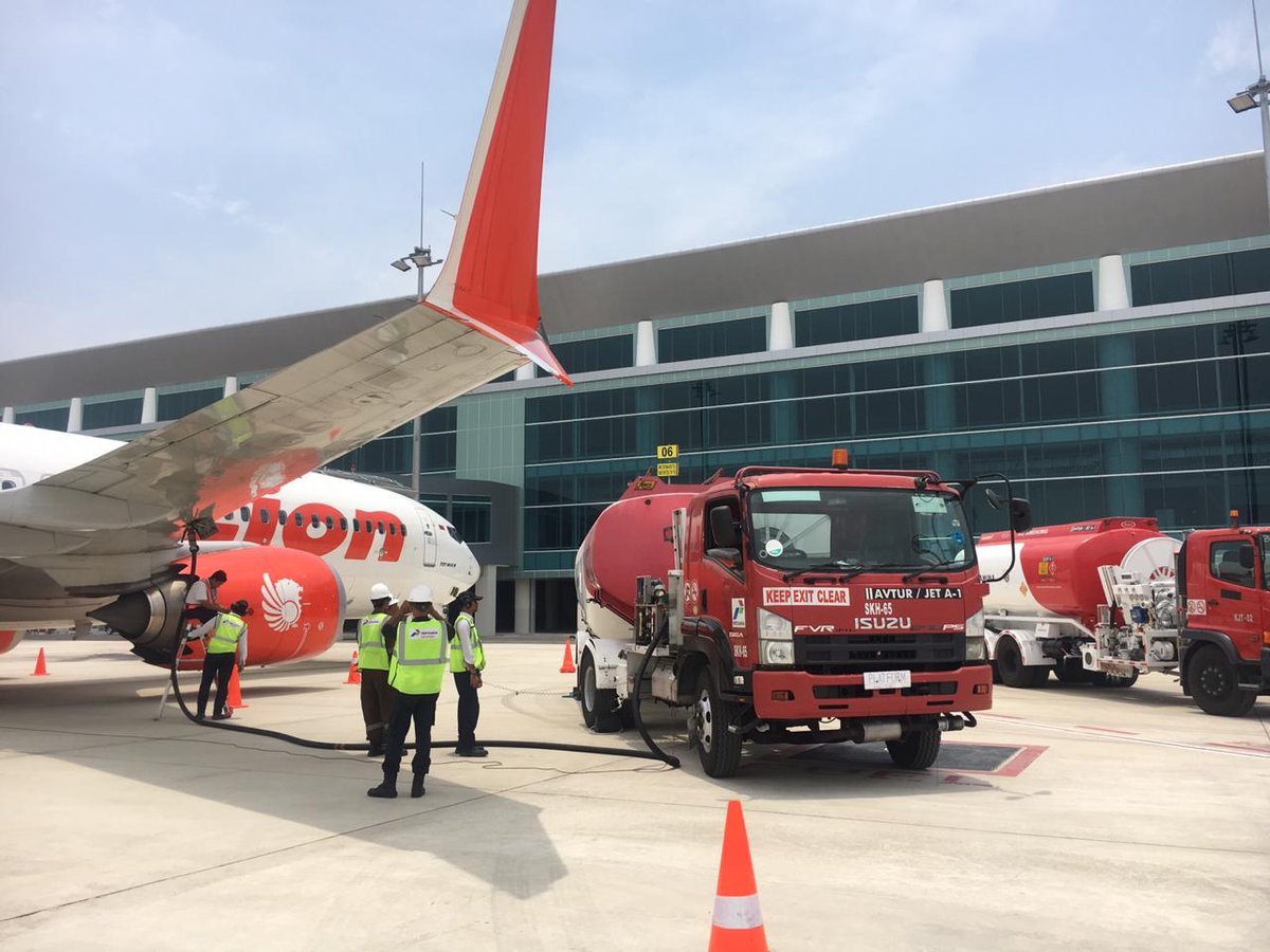 eldi_ptmn's tweet photo. Refueling perdana Loin Air Kertajati - Jeddah mengangkut jemaah umrah, 13 okt 2018 https://t.co/Rks6q01crf