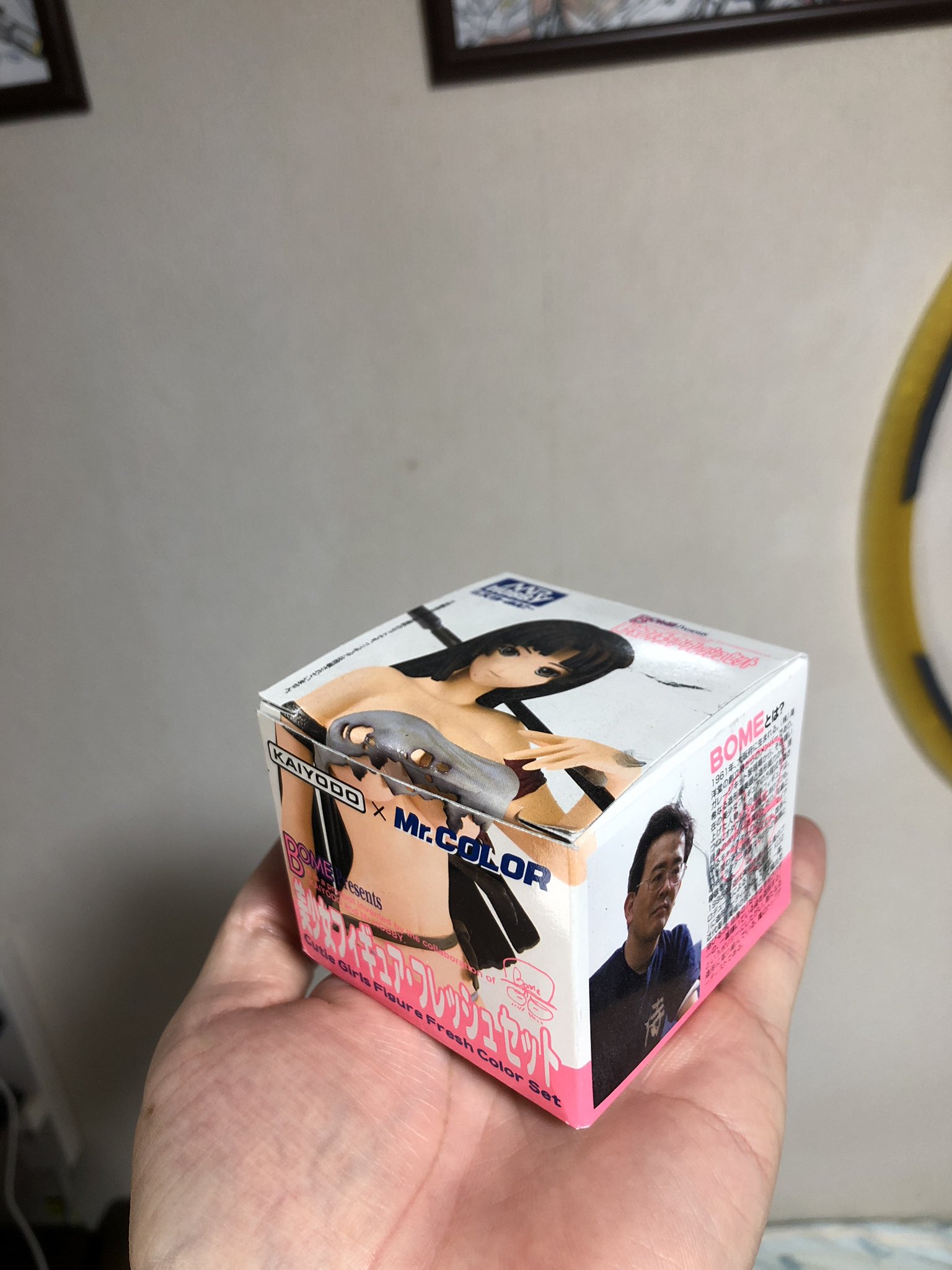 キム ヒスイサバイバー メガミデバイス いよいよ塗装 W と いうことでいつもの肌色塗装方法 あくまでも私個人流 まずはミスターホビーの美少女フィギュア フレッシュセットからキャロットオレンジを全体に T Co Hxg6tgmysv Twitter