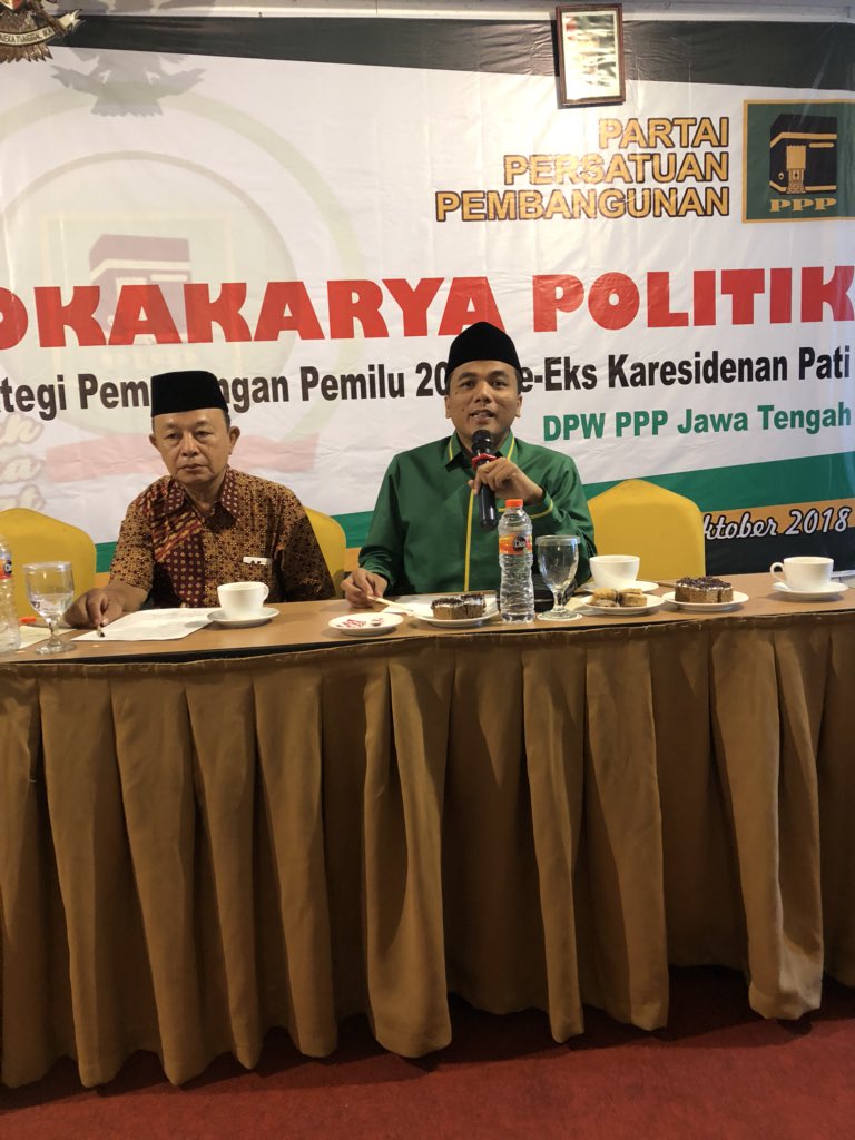 thomafi_arwani's tweet photo. Lokakarya politik PPP Jateng, hotel Saphie Pati #pppjateng3 #p3besar #ppppati #ppprembang #pppblora #pppgrobogan #Romahurmuziy #ppp https://t.co/BLSWg3HUi2