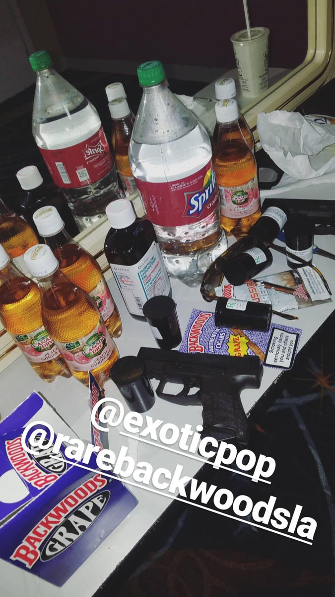 smokesome2200's tweet photo. Catch Me Always Sippin Codeine Like I really be Ill🤢, Past Days was Pretty rough till hustling became my Skill💪🏽💰 #RealFocused #ExoticPop #RareBackwoods https://t.co/FttMEhqhFt