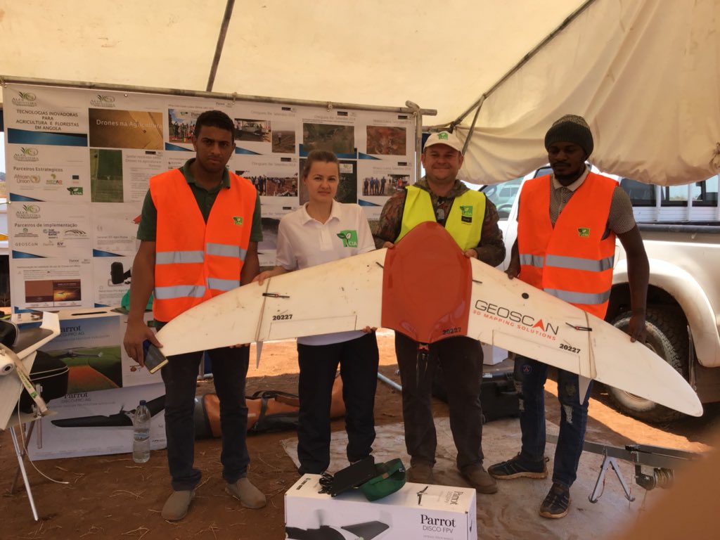 Alfa_ao's tweet photo. On the 12th of Sept @Alfa_ao was present at the 2018/2018 Agro Campaign Launch in Chinguar, Bie, #Angola|#Innovation #PecisionAg #Digitalisation #D4Ag #ICT4Ag| Thanks to @CTAflash @ParrotB2B #Geascan @AfGoesDigital https://t.co/xiL7rVefNZ