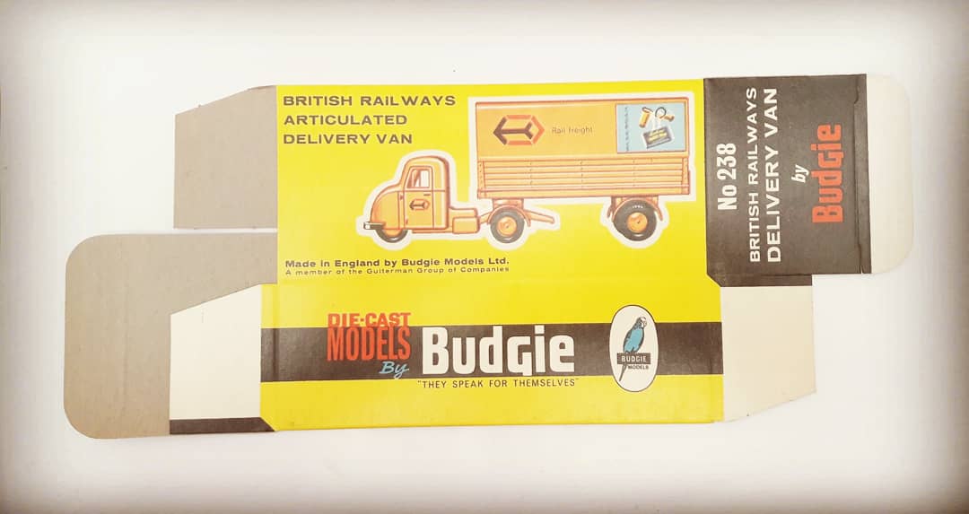 budgiemodels's tweet photo. Original #1950s / #1960s #Budgiemodels Box no 238
.
When we reintroduce the #BritishRailways Articulated Delivery Van / Scammell Scarab in 2019, it will be reboxed, leaving these mint originals up for grabs!
.
#britishdiecast #scammell #scammellscarab #cadbury #cadburydairymilk https://t.co/WEIjlWFLbV