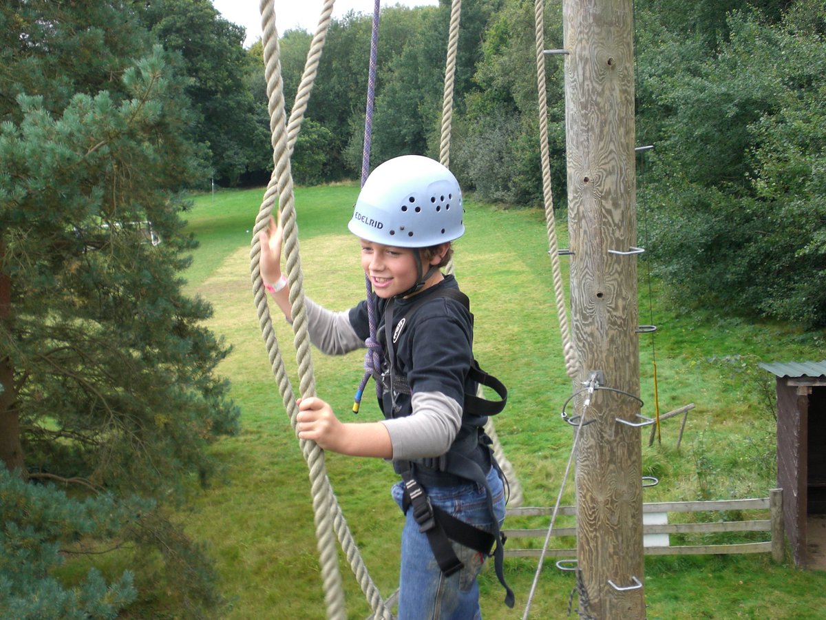 VisitKent's tweet photo. Getting cold feet about #autumn? @carrotywood has the answer in our latest blog post! Abseiling, rock climbing and plenty of adrenaline-fuelled fun awaits this season! https://t.co/s3aDavjopJ https://t.co/IIPBDSgWdK