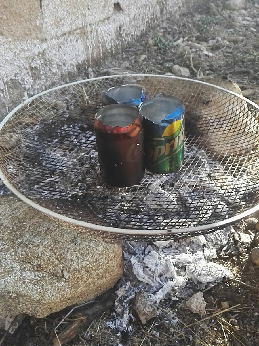 Sen yıldırımı trafoya atmasan ben çayı böyle yapmak zorunda kalmayacaktım.