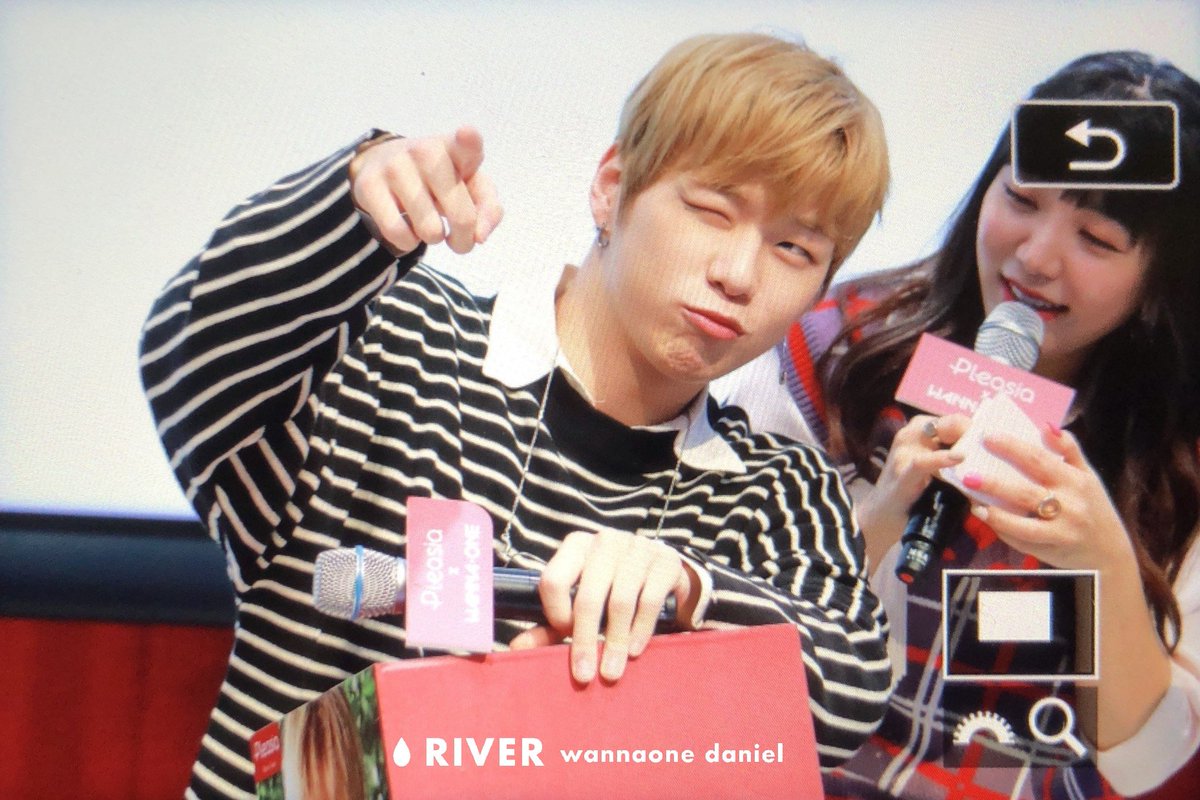 if11doubleD's tweet photo. 181013 플레시아팬미팅

#강다니엘 #워너원 #kangdaniel #daniel #wannaone https://t.co/HTuJCciNNy