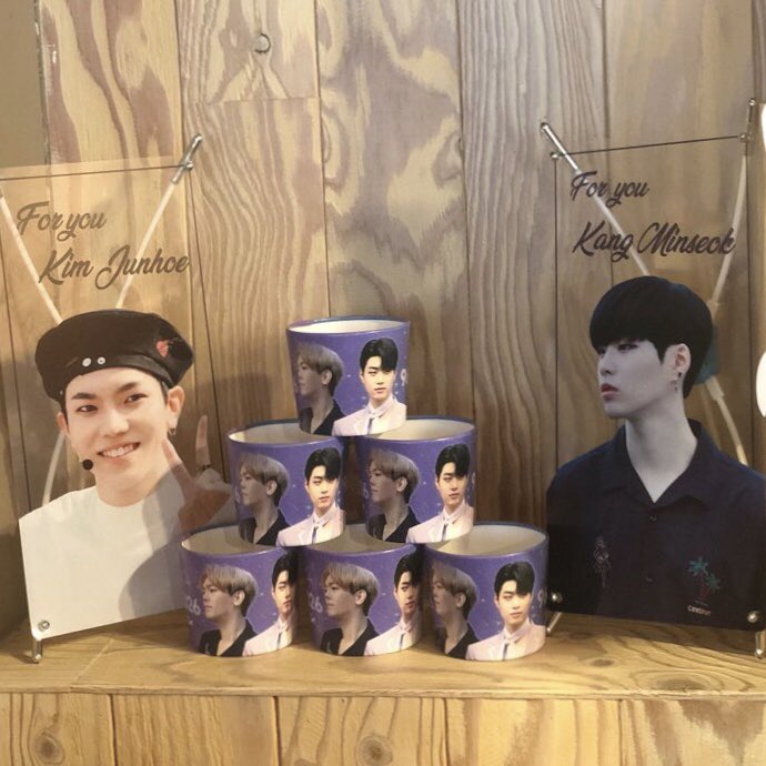 19961021com's tweet photo. 컵홀더 이벤트 시작 되었습니다(๑╹◡╹๑) 
많이 방문해주셔서 축하해주세요! 💜

☕️카페몽
서울 강남구 선릉로 121길 8

#바시티 #VARSITY #키드 #KID #시월 #XIWEOL #HAPPY_XIWEOL_DAY https://t.co/VDkjbFGJNO
