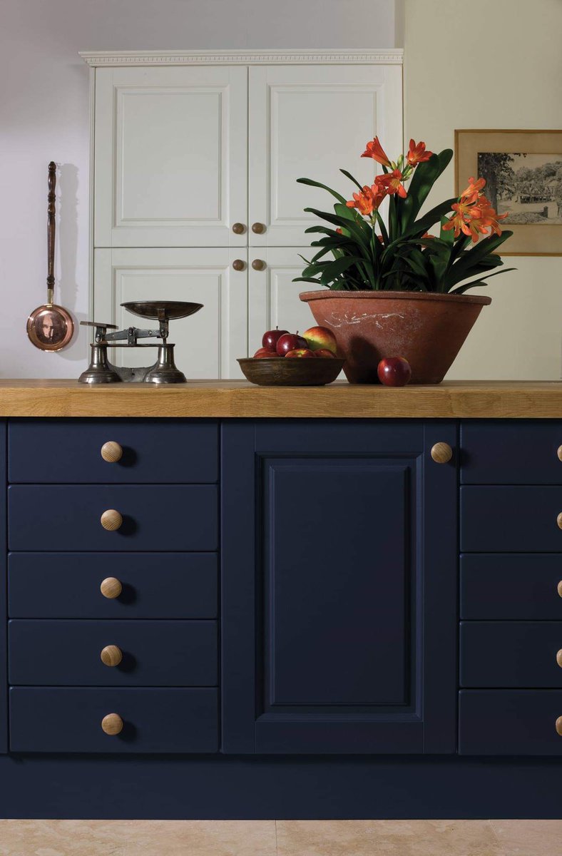 KBB_EALtd's tweet photo. Get cosy with the warmth of our Crown Imperial Ashton collection This is a Deep Blue island and off white larder.#wood #18colours #kitchens #kitchendesign #interiordesign #homedecor #kitchenideas #kitchenplanning #colours #Suffolk #Ipswich #kitchenshowroom #buybritish #shoplocal https://t.co/ZI2dHaQtko