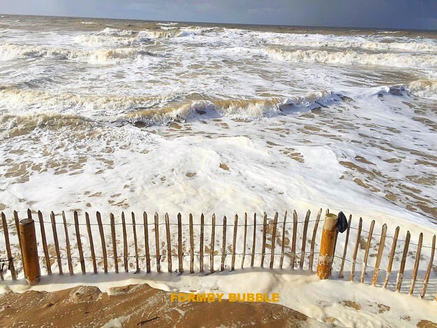 FormbyBubble's tweet photo. Good morning on Saturday 13th October. It’s 16°C in #Formby
A mild day with heavy bursts of rain. Tonight will have just a few patches of rain that will become heavier and more persistent. High Tide today is 14:19hrs (8.64m). Have a great day!
#FormbyWeather #FormbyPhotos https://t.co/obPxC9N8SX