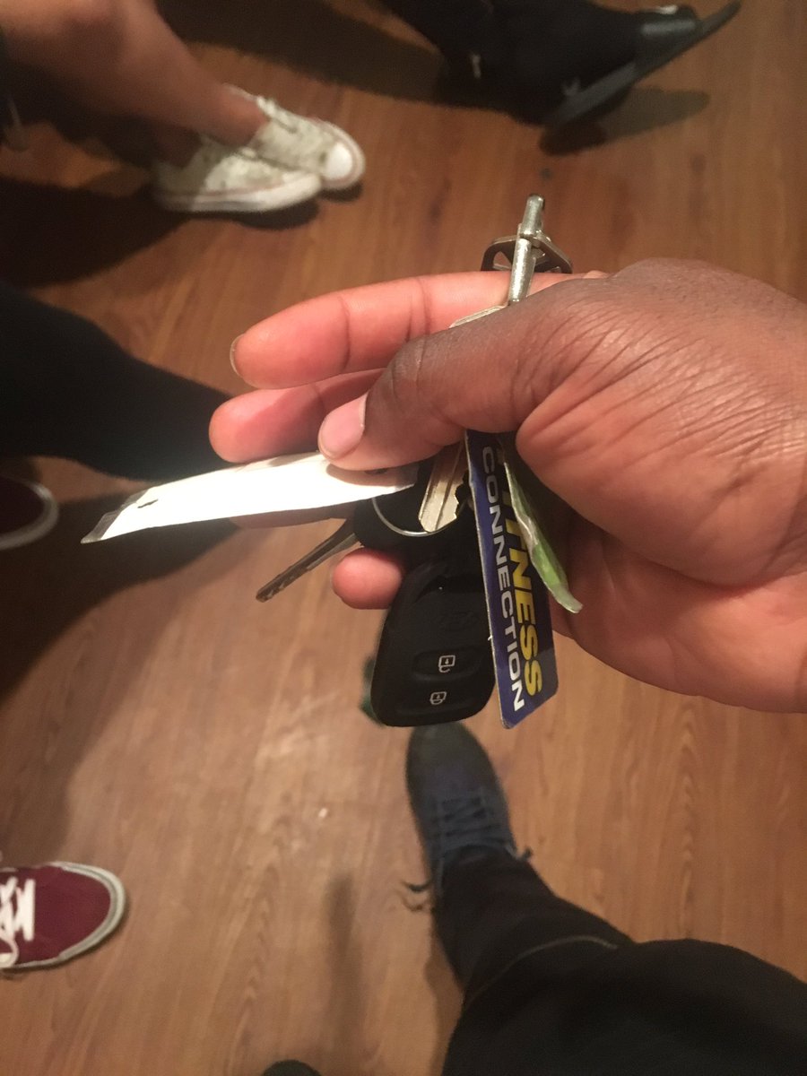 AfroKingO's tweet photo. If you lost your keys @ #OperationBDA .... DM me https://t.co/Us6gU042RD