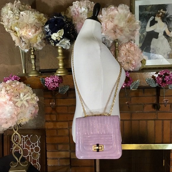 DebryndaJewelry's tweet photo. So good I had to share! Check out all the items I'm loving on @Poshmarkapp #poshmark #fashion #style #shopmycloset #mellowworld #anntaylor #willowglennnewyork: https://t.co/zhvHPdjs2V https://t.co/0z4tChIsZZ