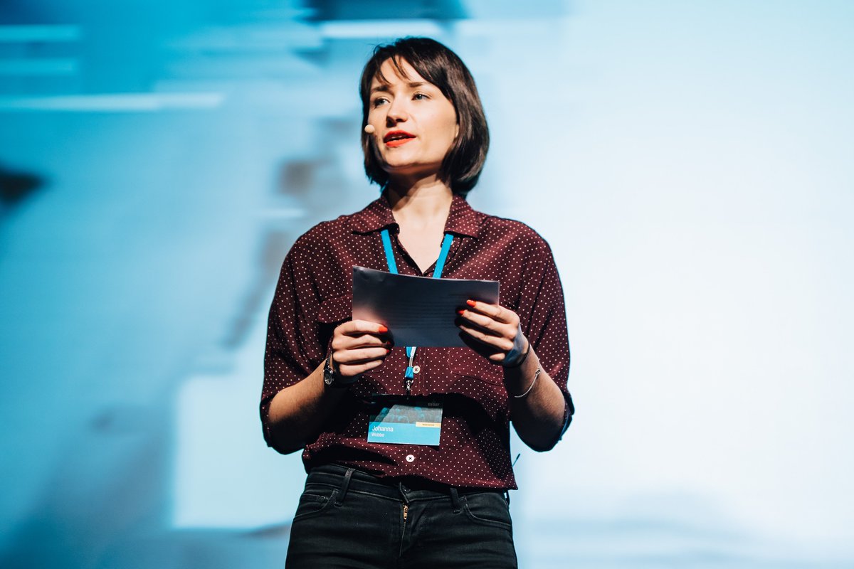 johannawo90's tweet photo. Here are some stills of me and Christina while hosting the @uxdaymannheim on thursday. It was a pleasure. Hope to do some more hosting soon! Pics: Simon Hoffmann #UXDAY18 #uxday #moderation https://t.co/MBNQgVgatB