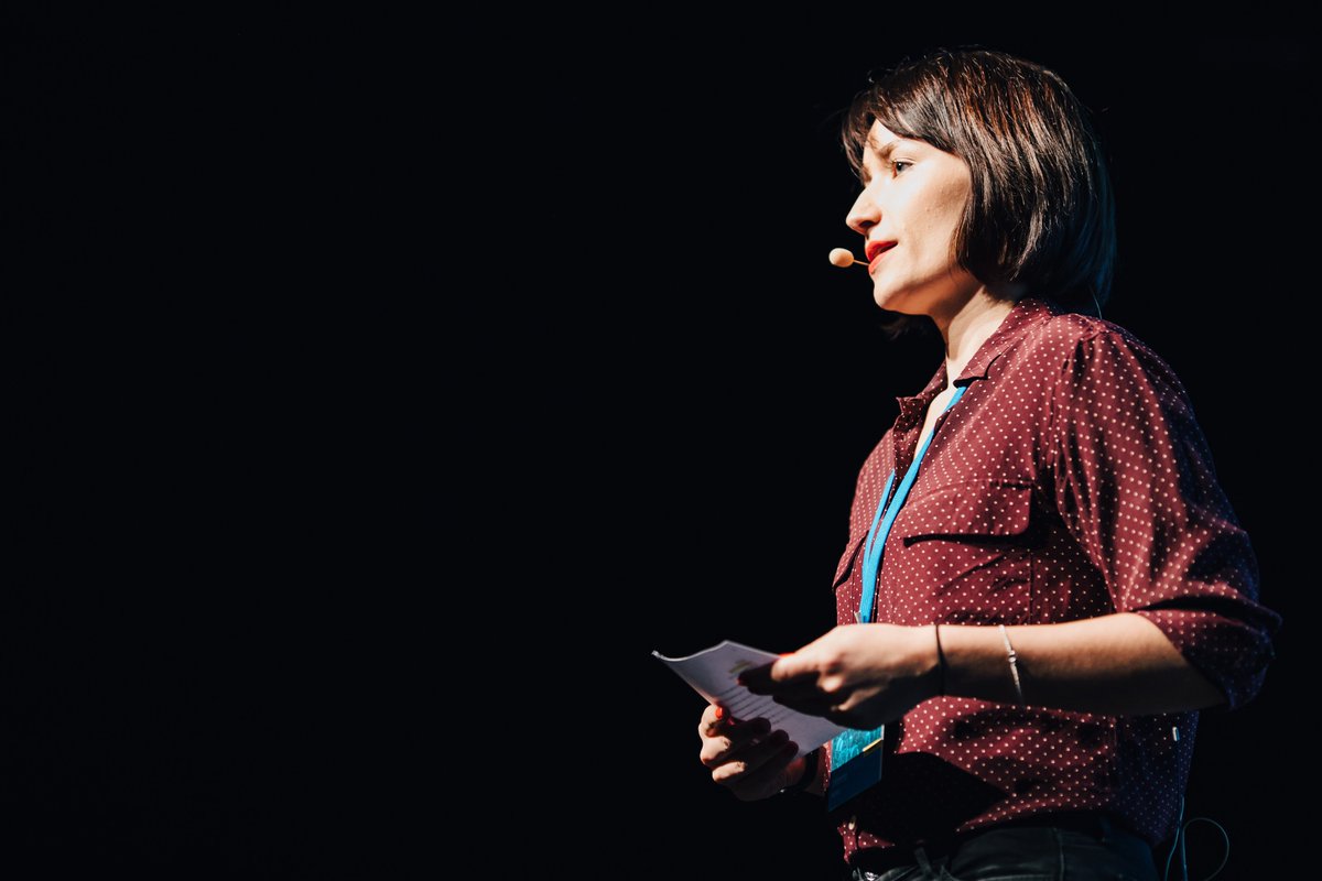 johannawo90's tweet photo. Here are some stills of me and Christina while hosting the @uxdaymannheim on thursday. It was a pleasure. Hope to do some more hosting soon! Pics: Simon Hoffmann #UXDAY18 #uxday #moderation https://t.co/MBNQgVgatB