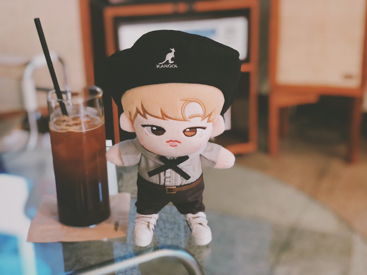 nenbbu___'s tweet photo. 🐰 어서오쌔용 몰로 드시겠어용? https://t.co/pNBo7HyWsO