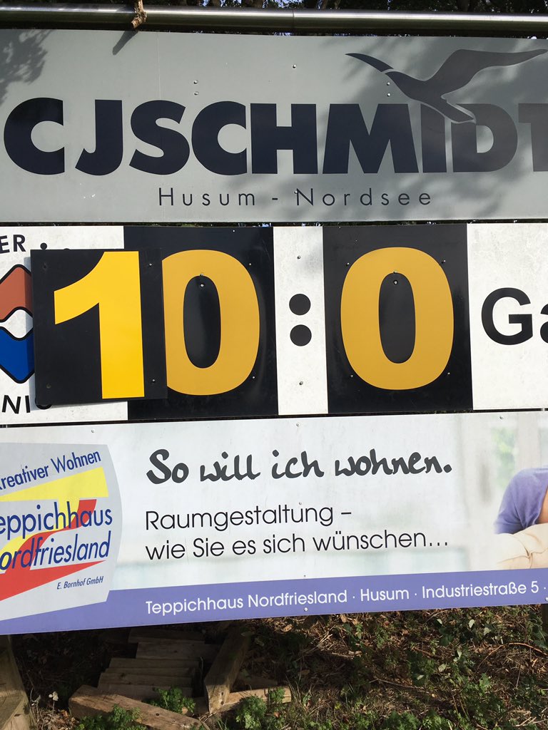 Bildnachlese zum Spiel #HusumerSV gegen #Schleswig06 vom 22.09.2018. Wenn die Anzeigetafel nicht mehr reicht, wird Husum kreativ 😀 #10:0
