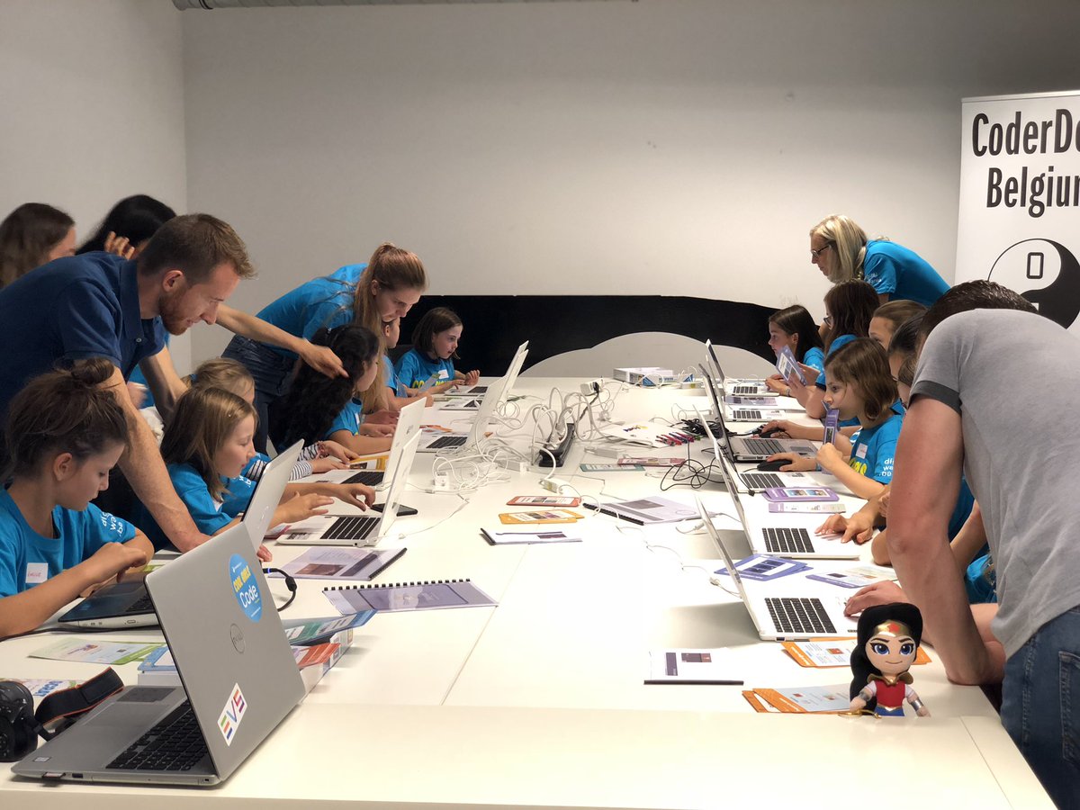 lisalombardibe's tweet image. Cool girls code! Parce qu’il faut plus de filles dans le numérique et dans les #STEM! @CoderDojo4Divas @CoderDojoBe @KodoWallonie @digitalwallonia @pbalancier @valgillon @CelineColas @LeanSquareBE @coworkingliege #girlsintech #coolgirlscode #coderdojo4divas