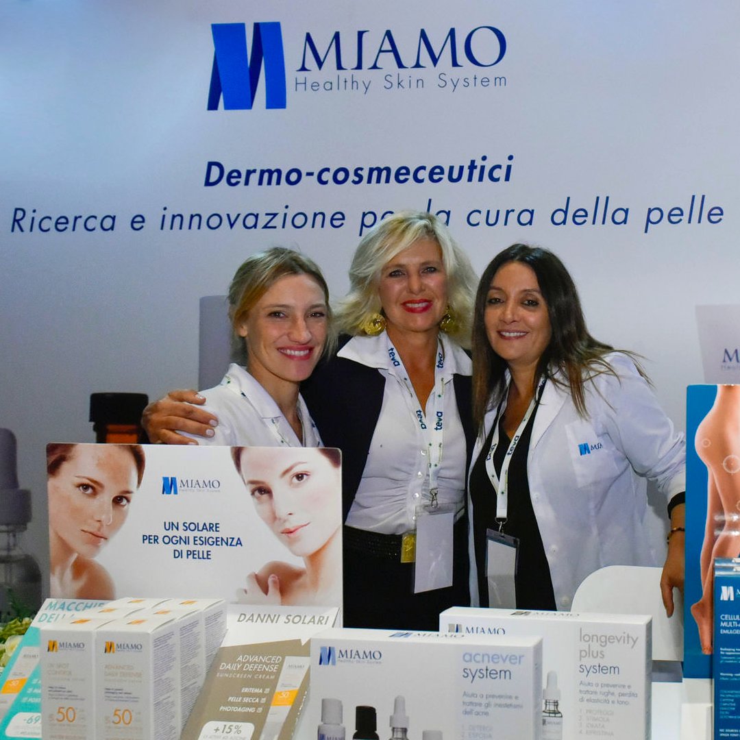 miamoskincare's tweet photo. SI E’ CONCLUSO CON UN GRANDISSIMO SUCCESSO IL DAY 2 DELLA FIERA #FARMACISTAPIU’ MIAMO® PER SCOPRIRE TUTTE LE NOVITA’ LEGATE MONDO DELLA #COSMECEUTICA
#Miamo desidera ringraziare tutti i #farmacisti e le autorità . #iomiamoetu
#Miamoskincare
#cosmeceutics @FarmacistaPiu https://t.co/rw7IYHsj3w