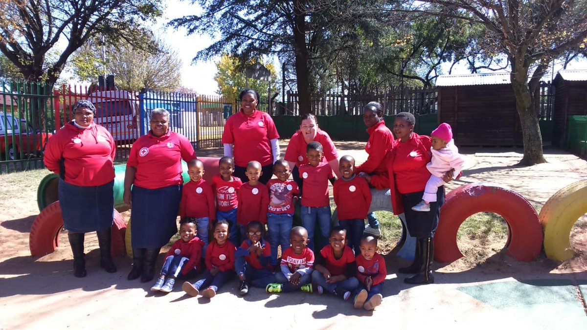 SARedCross's tweet photo. Today we have a look 1 of our #Creches' located in #Benoni operates from 06:30am to 18:00pm. We offer range of learning activities including basic #FirstAid to our learners. #SARCS #Creche enrol new borns to 6 years old kids. #Registrations are now open. Enquire now on #SARCSAPP https://t.co/exzoJw7HLD
