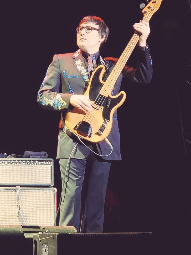 thisisnotayao's tweet photo. #thanks @Chris_Scruggs for being a talented @iamjohnoliver doppelganger and kicking off a night of #superlative music! https://t.co/yApEbOK3Kn