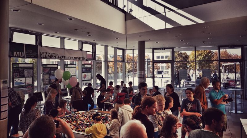 saschamehlhase's tweet photo. #OpenDay at #CampusGarching and the @LMU_Muenchen particle-physics house is full ... we're open until 6pm and got short movies, a @byopd competition, a little exhibition with live data from the @ATLASexperiment and lots of room for questions and discussions with us ;) https://t.co/tiUBG5zkaX