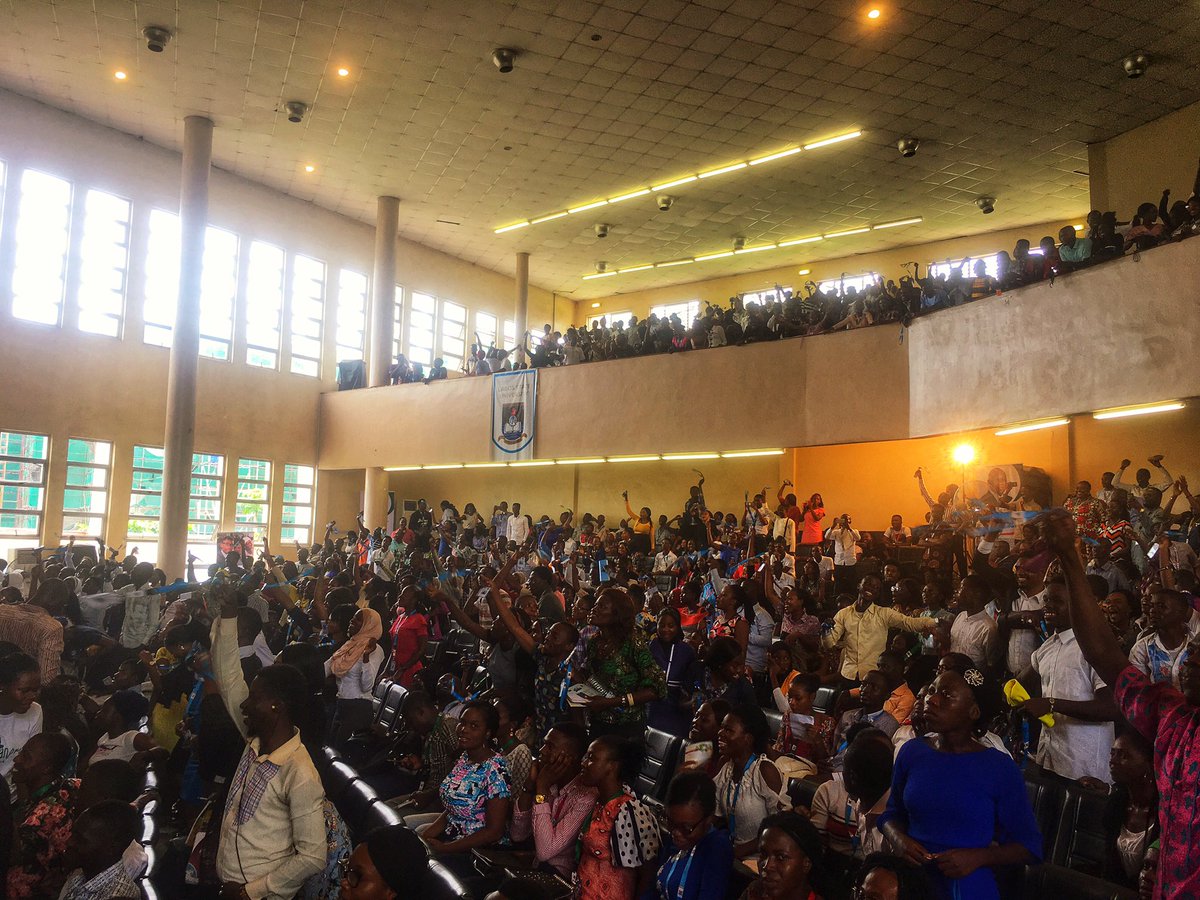 WunmiBayo's tweet photo. Energetic Cheers as #TeamLASU clinches global challenge trophy with a back to back hit. It was a thrilling moment @ReadySetWorkng https://t.co/3yynOd8zQV