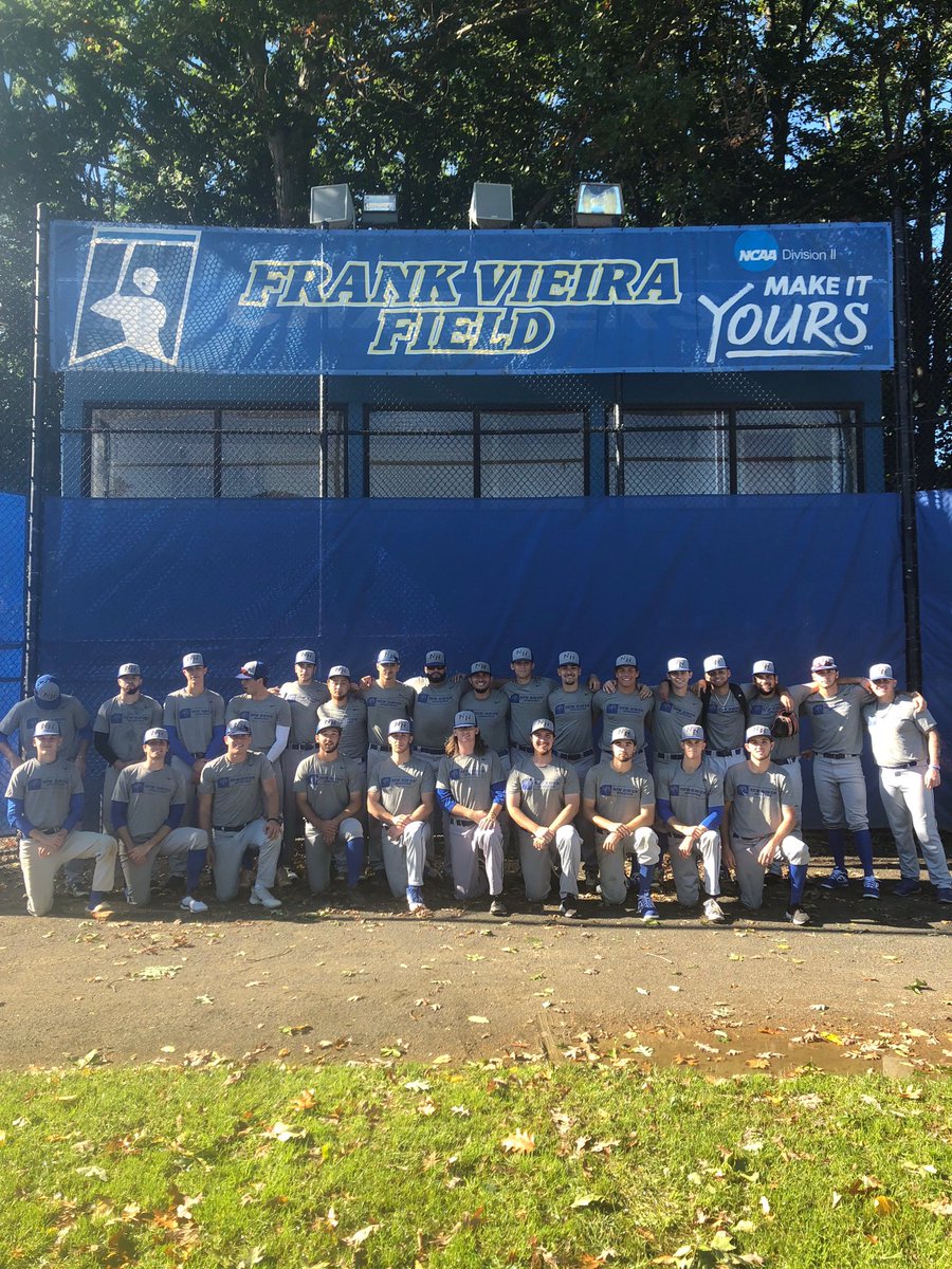 UNewHavenBASE's tweet photo. Sending our support to Eric Otto a player on AIC hockey who was recently diagnosed with Hodgkin Lymphoma @aicathletics #WeSupportEric #NE10Family https://t.co/UO2mY7ixJJ