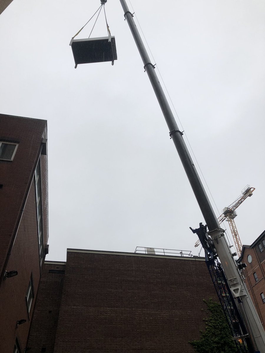 DovebraceLtd's tweet photo. Early start in Belfast for Team Dovebrace👍🏼#Airconditioningfaries https://t.co/i11oYVA0nc