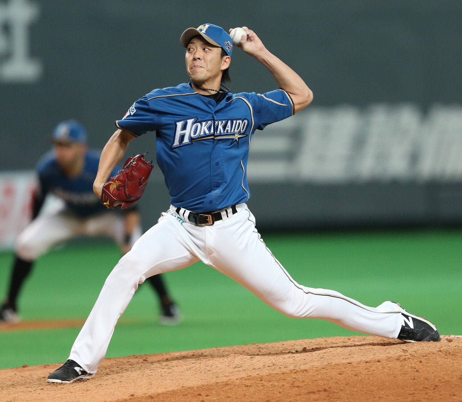 北海道日本ハムファイターズ 宮西尚生 最優秀中継ぎ投手 ９年目の勲章 贈呈 ９年目の勲章