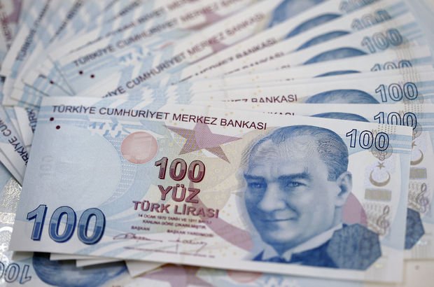 BloombergHT's tweet photo. Cari açığa ihracat freni https://t.co/anngM17oei https://t.co/uMab46ftTu