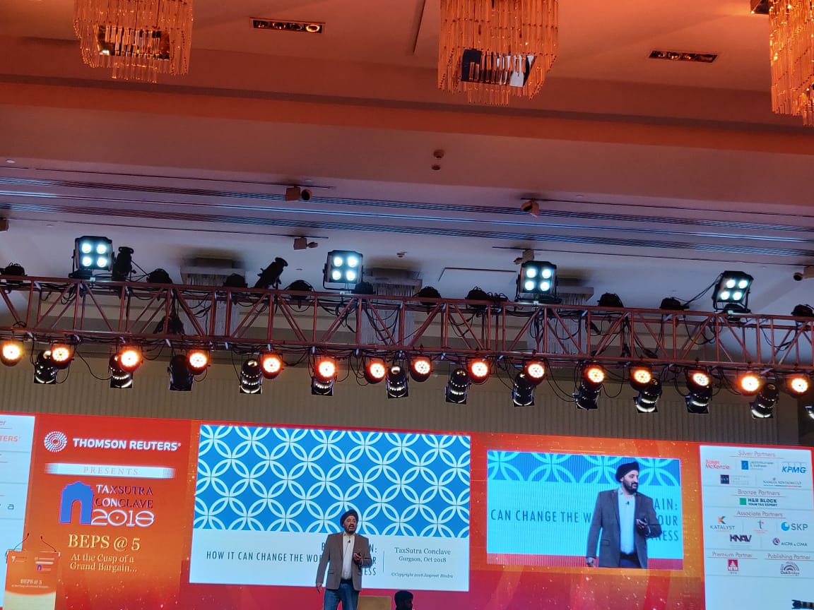 The_OSB's tweet photo. #TOSBSpeaker @j_bindra #SpeakingToday at the @TaxSutracom #Conclave2018 on '#Blockchain: How it can change the world, and your #business'. https://t.co/U5M9BeMet9