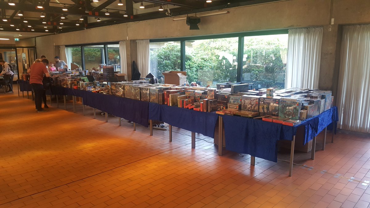 Faraos Cigarer tweet media