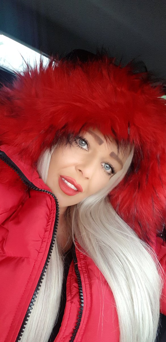 Off to Liverpool shopping the rain 🌧🌧☔☔ #Redoutfit #Redcoat #Redstockings #Redlips #implants #lipfillers #illamasquamakeup #nofilter #BlueEyes