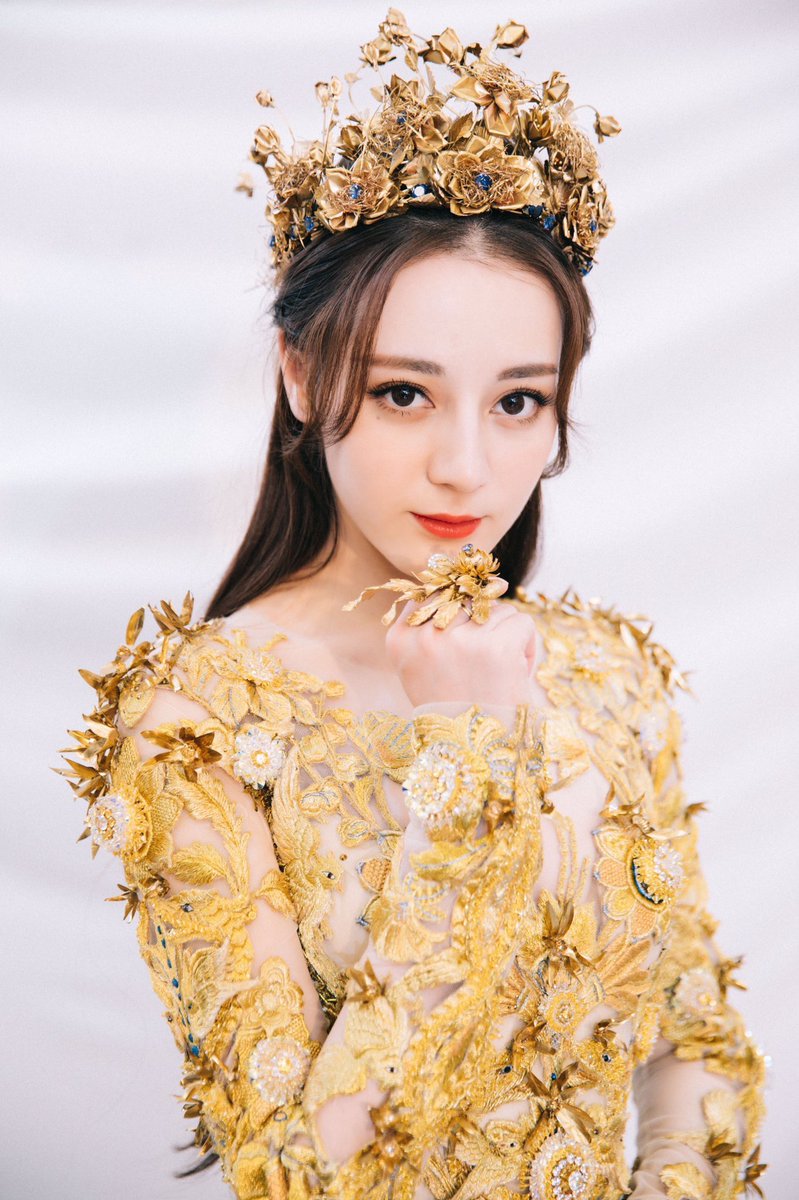 なびちゃん 迪麗熱巴 の名前の意味が 愛された美しさ らしく 名は体を表しすぎてて本当に最高なディリラバちゃん 神様が細部まで丁寧に作った美を司る女神としか思えなくなってきた
