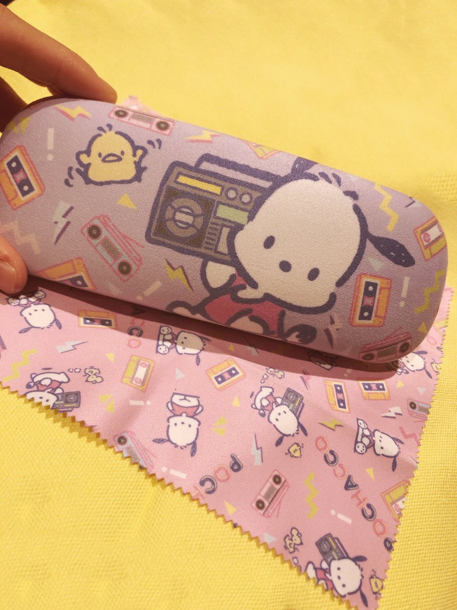 ヴィレッジヴァンガードﾙﾐﾈｴｽﾄ新宿店 Ar Twitter サンリオ 止まらない新発ラッシュ パステルポップ柄の メガネケースは ポチャ チアリー マロンクリーム の3種類 メガネクロスもかわいいの 各1280円